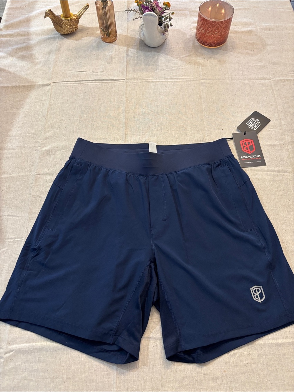 Born Primitive Versatile 7” Shorts w/ Compression Liner Navy Men’s Medium NWT